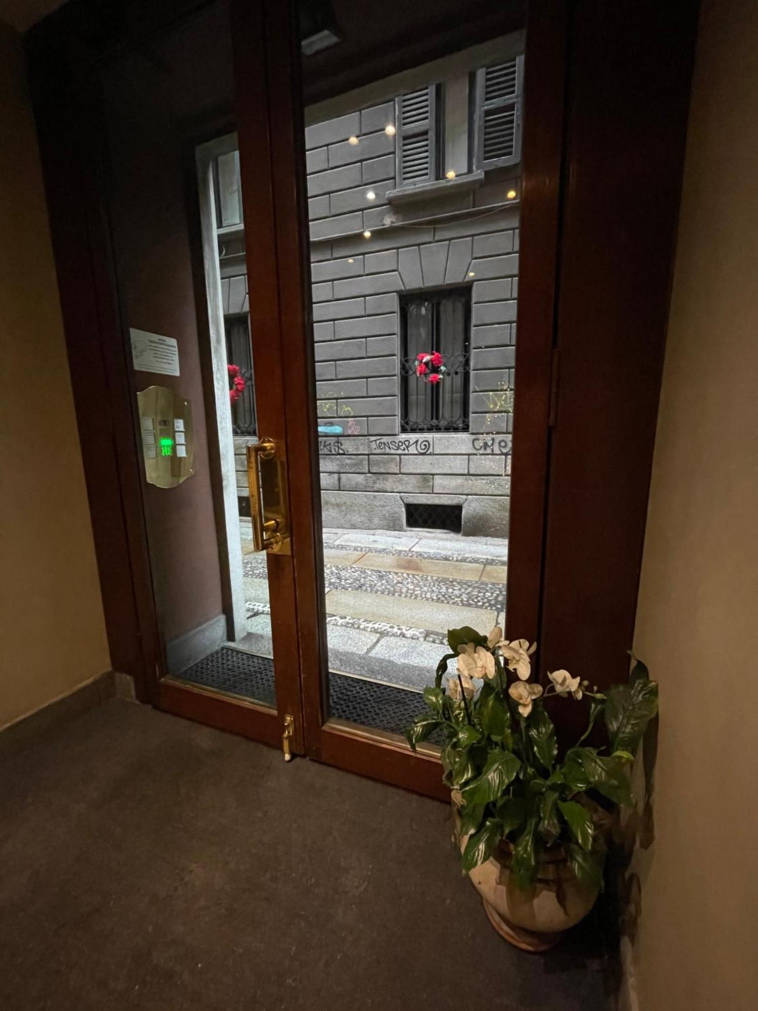 Santa Sofia Apartment Milánó Kültér fotó